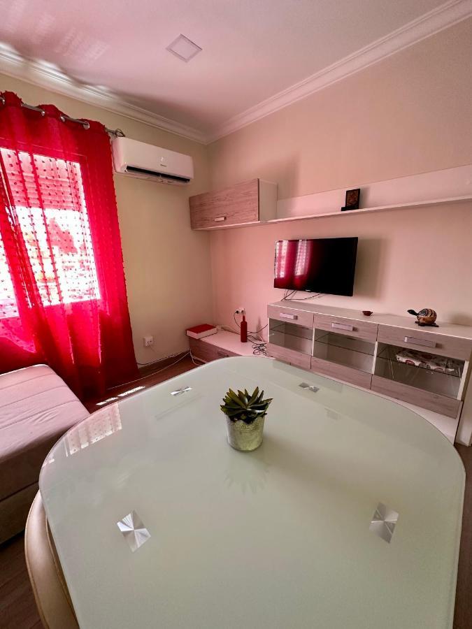 Precioso Apartamento 3 Dormitorios, Aire Acondicionado Menos 10 Min A Pie Feria Jerez De La Frontera Exterior photo